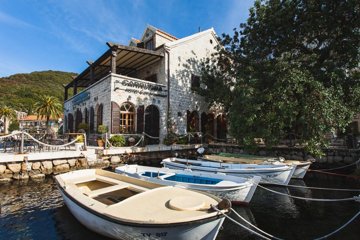 Hotel Carrubba Donja Lastva Bagian luar foto