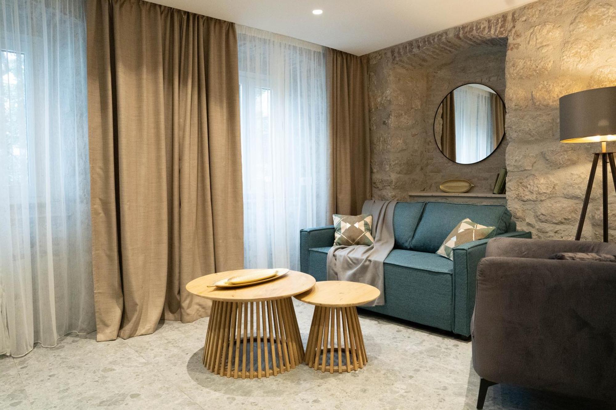 Hotel Carrubba Donja Lastva Ruang foto